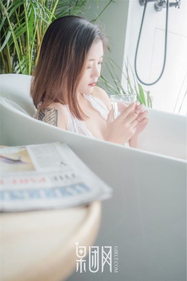 二月情人节 普吉岛购物中心营造“爱无处不在”氛围“华体会(中国)”(图4) 华体会(中国)